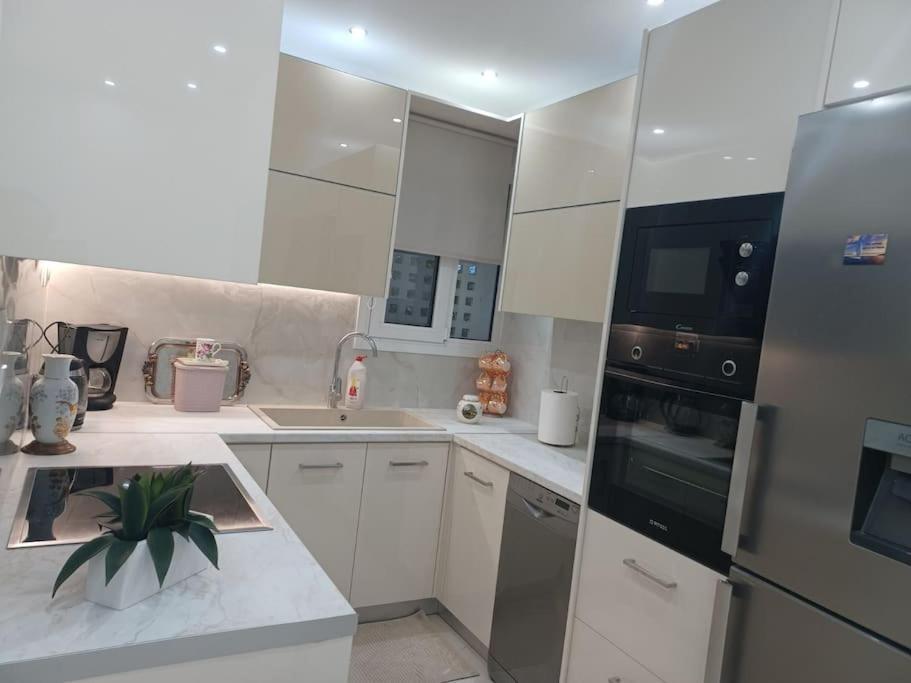 Cozy Renovated Apartment Atene Esterno foto