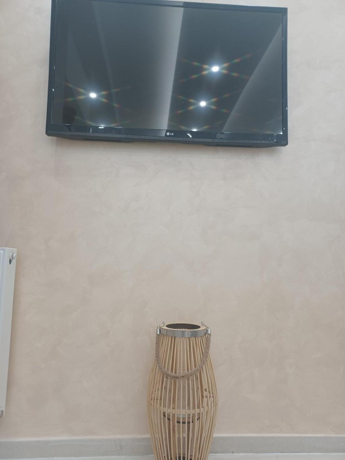 Cozy Renovated Apartment Atene Camera foto